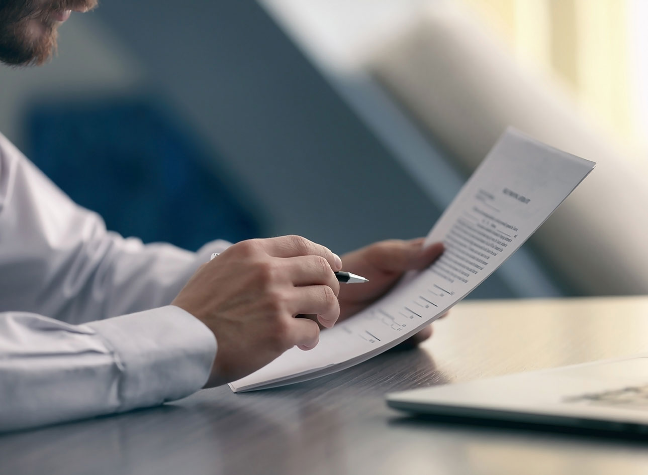 Страховым компаниям